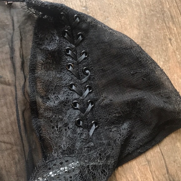 Chantilly Lace Up Cap-sleeve Bodysuit thong teddy - Picture 4 of 8